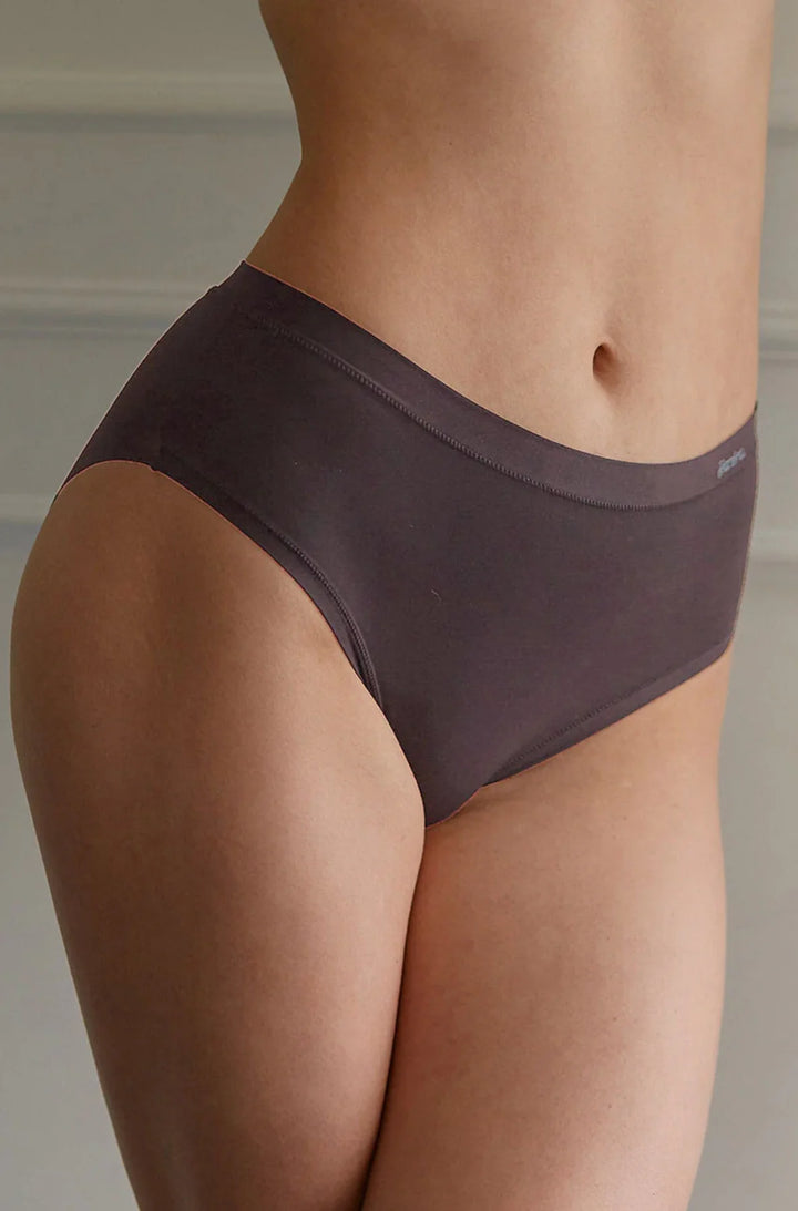 Janira Flexie Adapt Full Panty - Dusty - CURATED LINGERIE